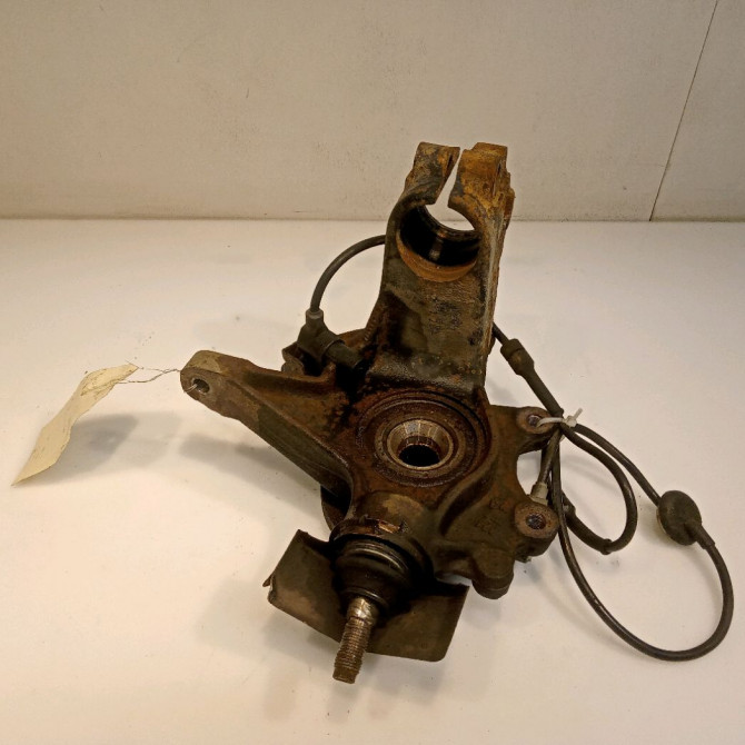 Moyeu avg occasion PEUGEOT 406 Phase 1 04-1995->04-1999 2.1 TD 110ch 330785 2