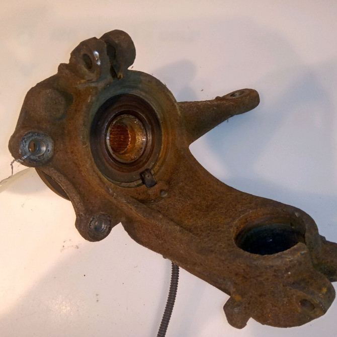 Moyeu avg occasion PEUGEOT 207 CC Phase 1 03-2007->... 1.6 HDI 112ch 330785 2