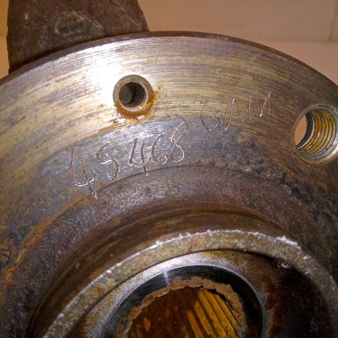 Moyeu avg occasion PEUGEOT 207 CC Phase 1 03-2007->... 1.6 HDI 112ch 330785 3