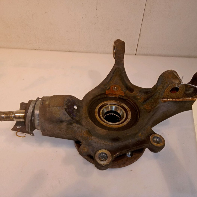 Moyeu avg occasion PEUGEOT 307 CC Phase 2 06-2005->06-2008 330785 2