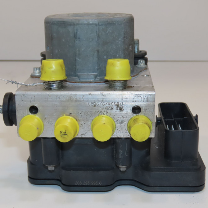 Unité hydraulique ABS occasion RENAULT KADJAR Phase 1 06-2015->... 1.2 TCE 130ch 476609543R 2