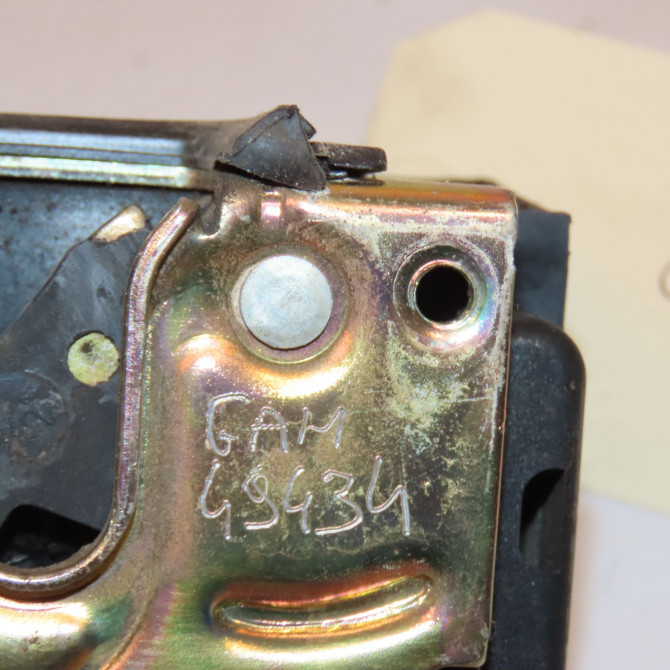 Serrure porte avg occasion OPEL ASTRA II Phase 1 04-1998->09-2004 1.8i 16v 90561151 3