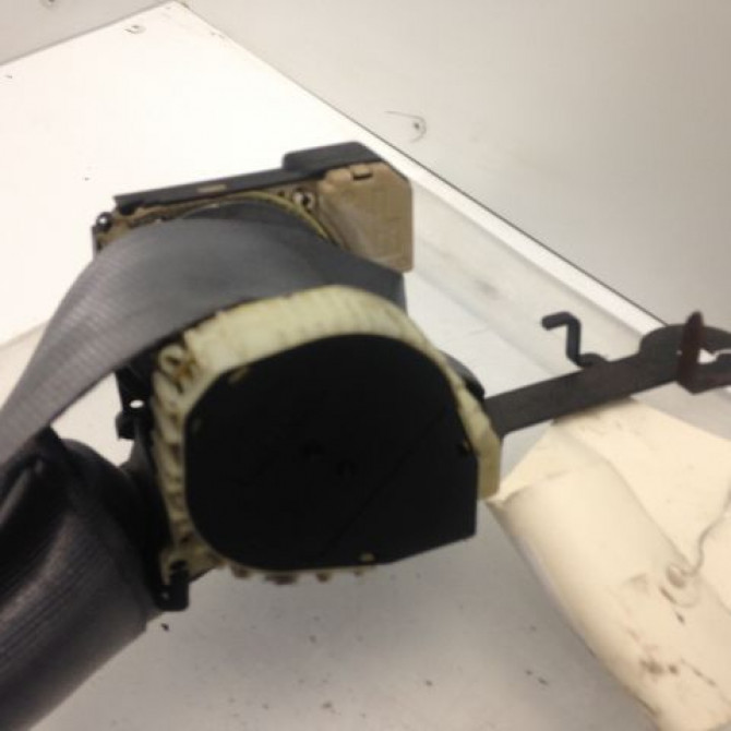 Ceinture avant droite occasion RENAULT CLIO II Phase 1 03-1998->06-2001 7700436756 2