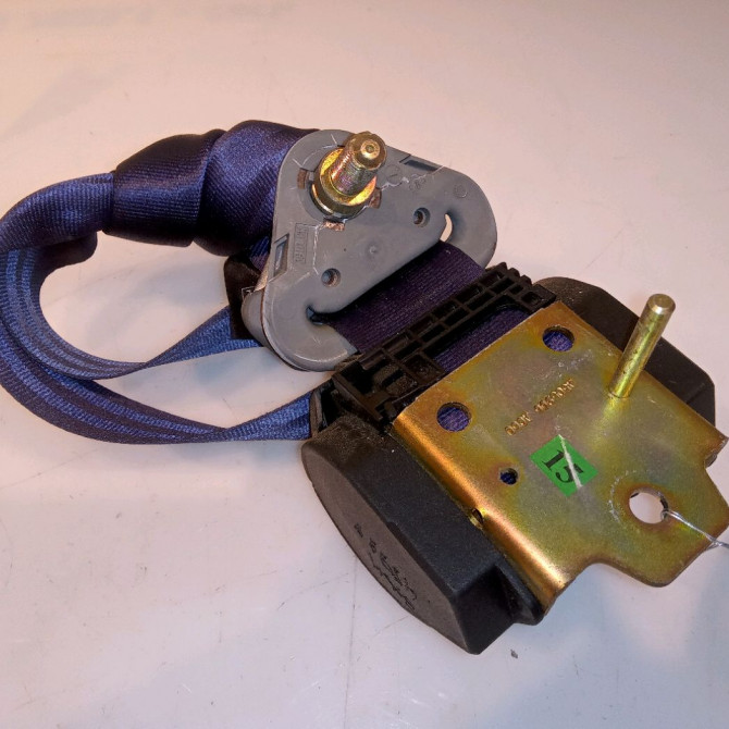 Ceinture arrière droite occasion RENAULT TWINGO I Phase 3 08-2000->06-2007 1.2i 16v 8200390388 2