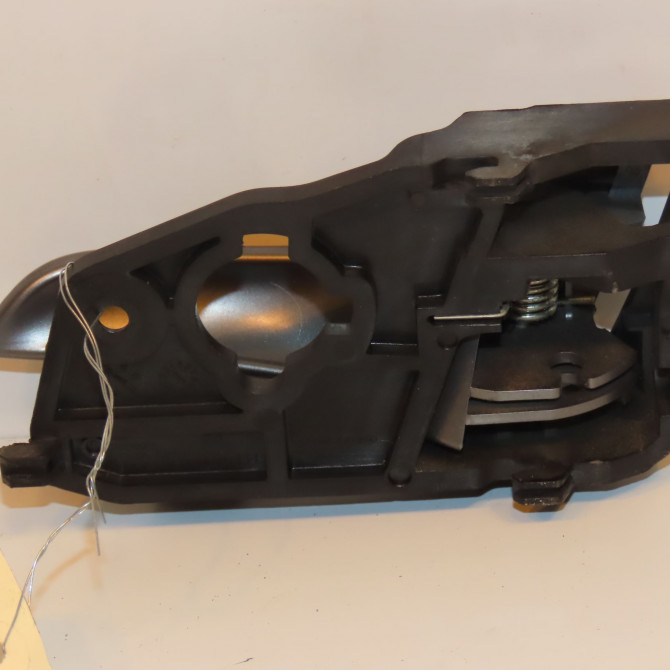 Poignee int porte arg occasion KIA RIO III Phase 1 06-2011->... 1.2i 85ch 836101W010JBW 2