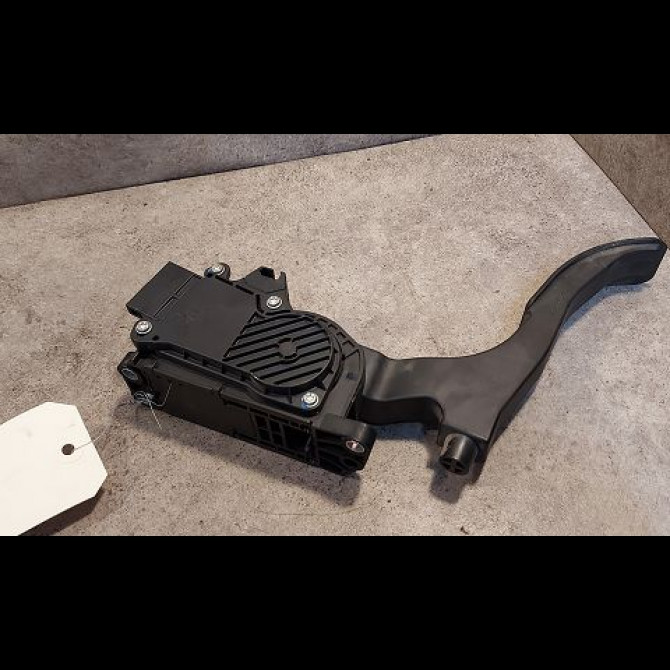 Potentiometre accelerateur occasion SKODA FABIA II Phase 1 05-2007->03-2010 1.4 TDI 80ch 2