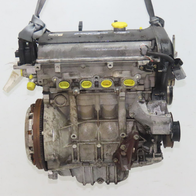 Moteur essence occasion FORD FOCUS I Phase 1 10-1998->09-2004 1.4i 1202132 4
