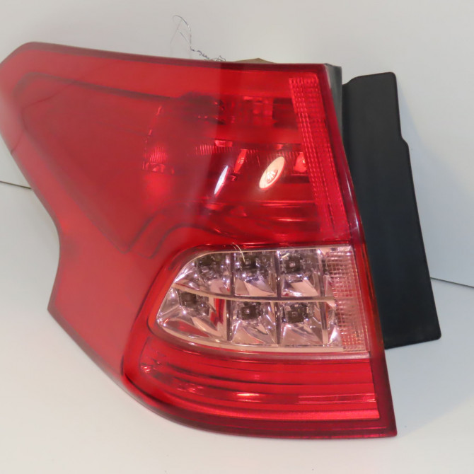 Feu arrière gauche occasion CITROEN C5 II Phase 1 04-1995->04-1999 2.0 HDI 140ch 6351FA 2