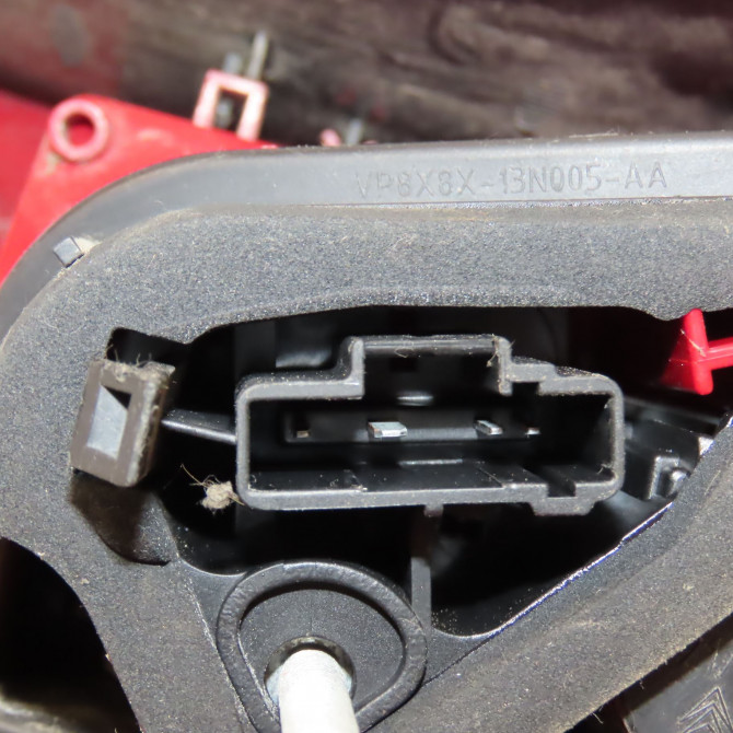 Feu arrière gauche occasion CITROEN C5 II Phase 1 04-1995->04-1999 2.0 HDI 140ch 6351FA 4