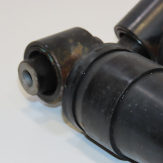 Amortisseur arrière droit occasion RENAULT LAGUNA III Phase 1 COUPE 08-2008->03-2013 562100033R 3