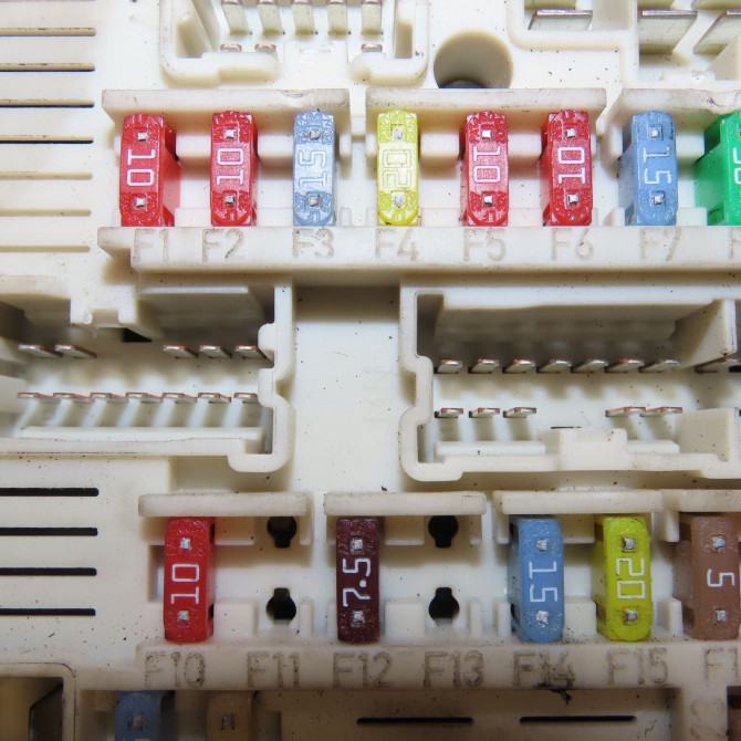 occasion RENAULT LAGUNA III Phase 1 COUPE 08-2008->03-2013 5