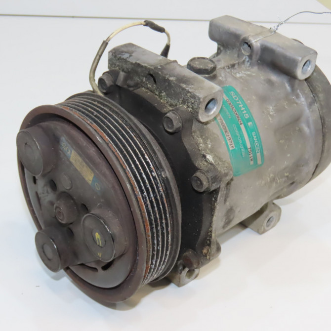 Compresseur air conditionne occasion RENAULT ESPACE III Phase 1 12-1996->09-2002 2.2 DCI 115ch 7701499839 1