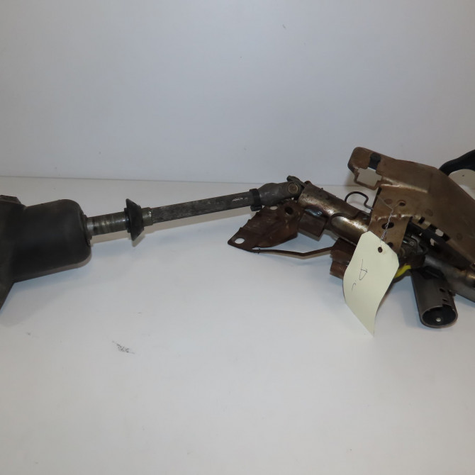 Colonne de direction non assistee occasion RENAULT CLIO II Phase 1 03-1998->06-2001 1.4i 8v 75ch 8200710933 1