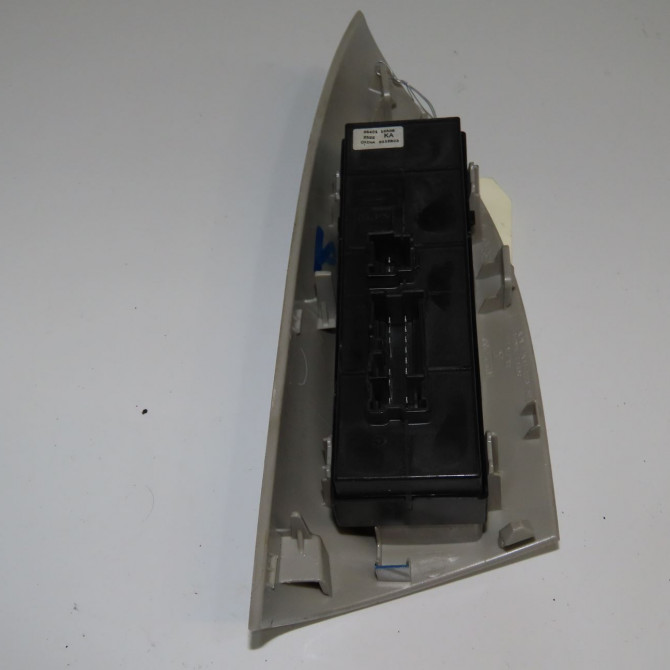 Commande lève-glace porte avant gauche occasion NISSAN JUKE Phase 1 09-2010->... 1.6i 117ch 254011KA0D 2