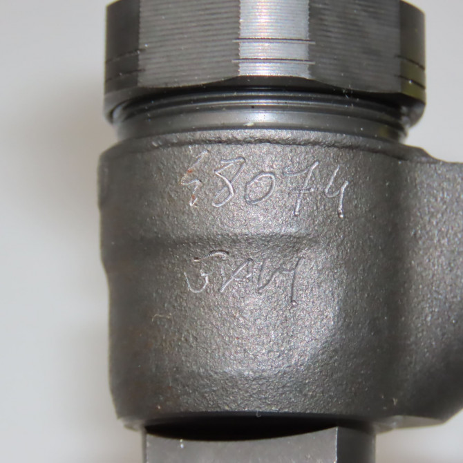 Injecteur occasion RENAULT SCENIC III Phase 2 12-2011->03-2013 1.6 DCI 130ch 166105302R 4