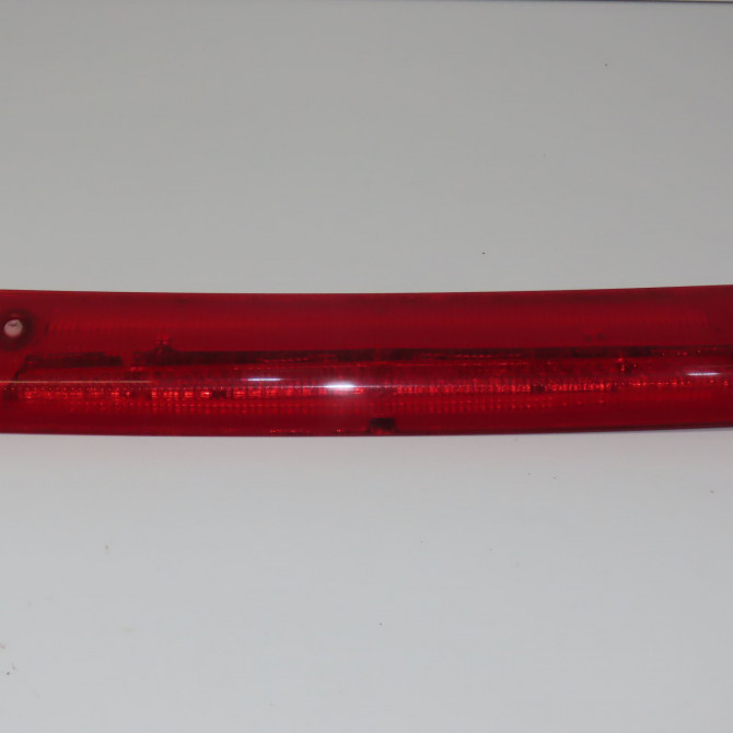 Feux stop supplementaire occasion FORD FIESTA VI Phase 1 10-2008->11-2012 1.2i 82ch 2085739 1