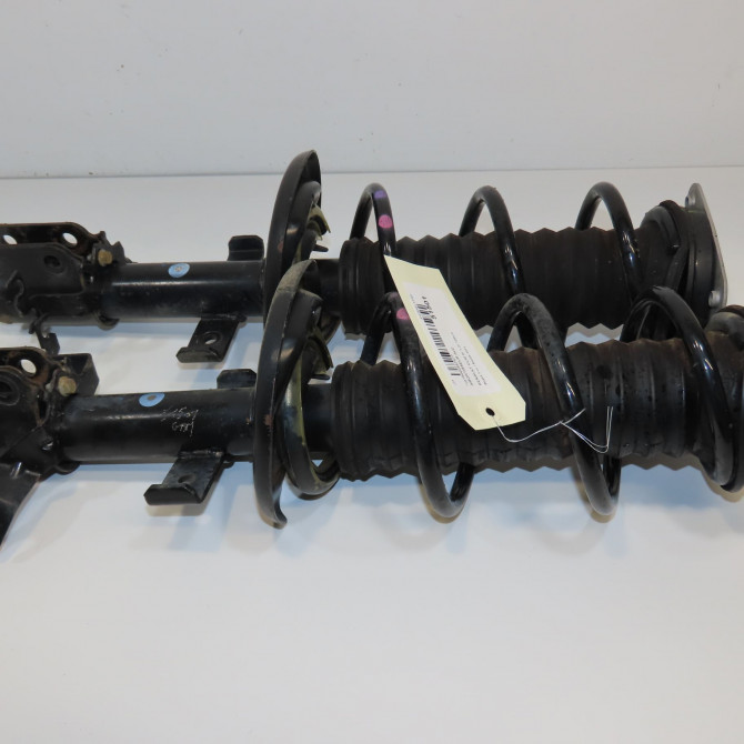 Amortisseur avant droit occasion RENAULT CLIO IV Phase 1 07-2012->... 1.2i 120ch 543027350R 1