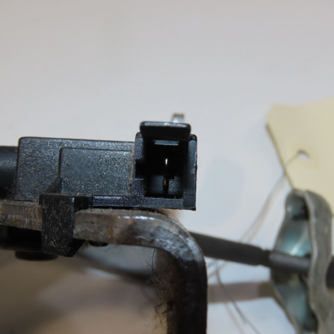 Levier frein a main occasion VOLKSWAGEN GOLF IV GOLF IV Phase 1 1998-01-01->2005-06-30 1.9 SDI 1J0711303AF 3