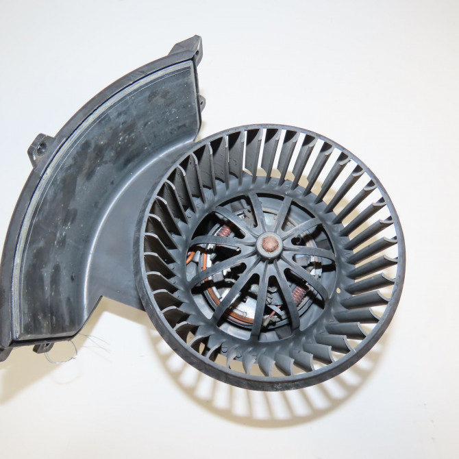 Ventilateur de chauffage occasion  7E1820021 1