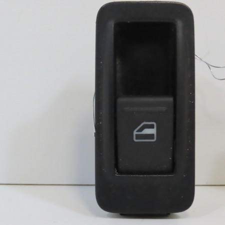 <span class="tt">Commande lève-glace porte avant droite occasion  </span><span class="designation"> </span>