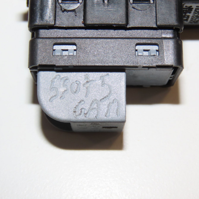 Commande lève-glace porte avant droite occasion  7E0959855D9B9 5