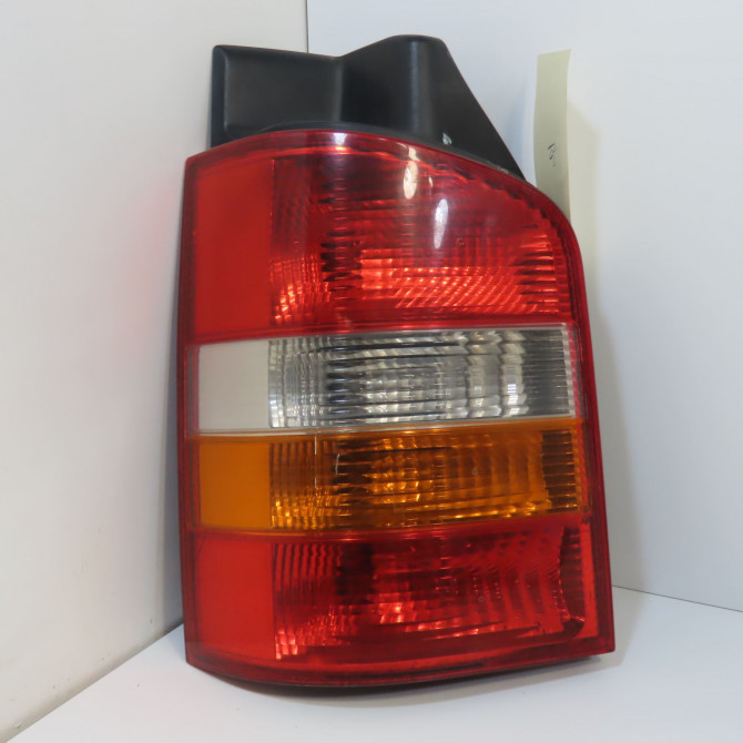 Feu arrière gauche occasion  7H0945095J 1