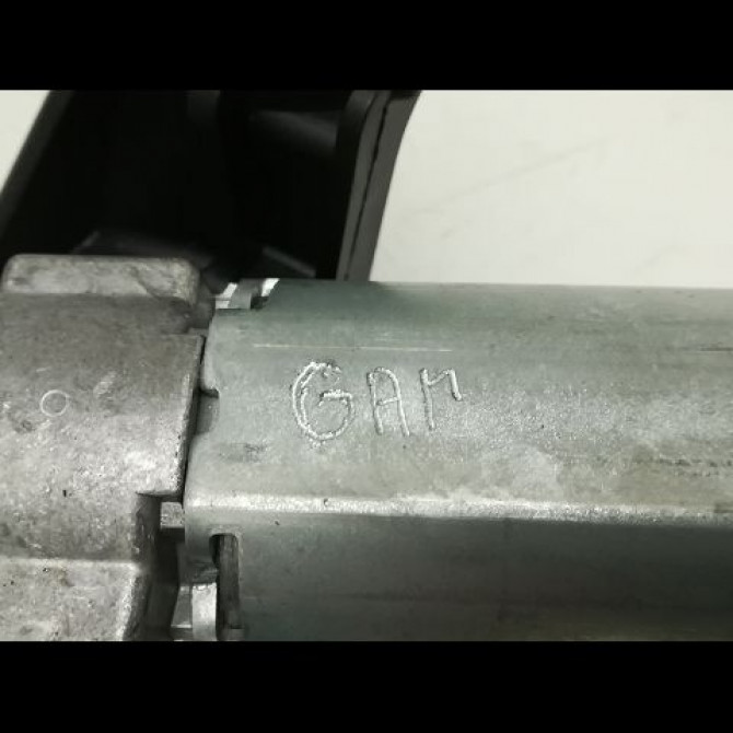 Moteur essuie-glace arrière occasion RENAULT MEGANE III Phase 2 01-2012->06-2014 1.5 DCI 8v 110ch 287100007R 5