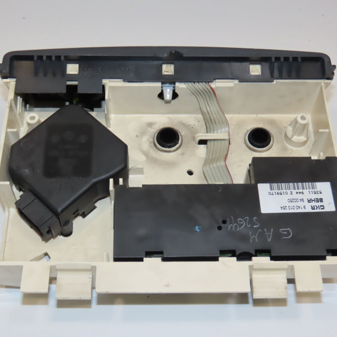 Commande de chauffage occasion RENAULT LAGUNA I Phase 2 04-1998->11-2000 1.6 16v 7701050718 2