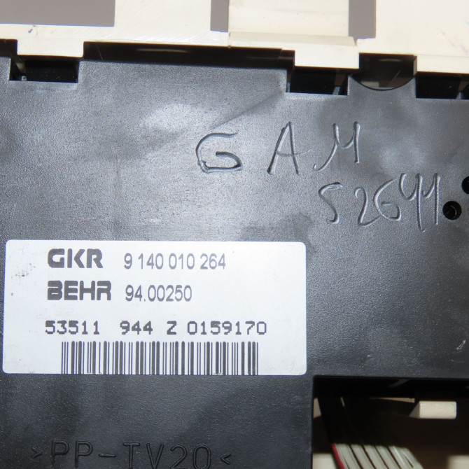 Commande de chauffage occasion RENAULT LAGUNA I Phase 2 04-1998->11-2000 1.6 16v 7701050718 5