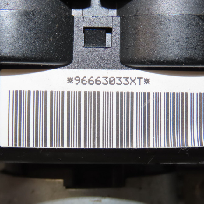 Bloc commodos occasion CITROEN XSARA PICASSO Phase 2 02-2004->12-2010 1.6 HDI 92 ch 6242XZ 5