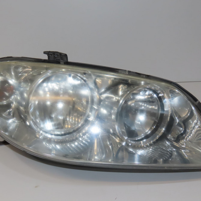 Phare droit occasion FIAT PUNTO II Phase 2 05-2003->10-2009 1.2i 60ch 51760025 1