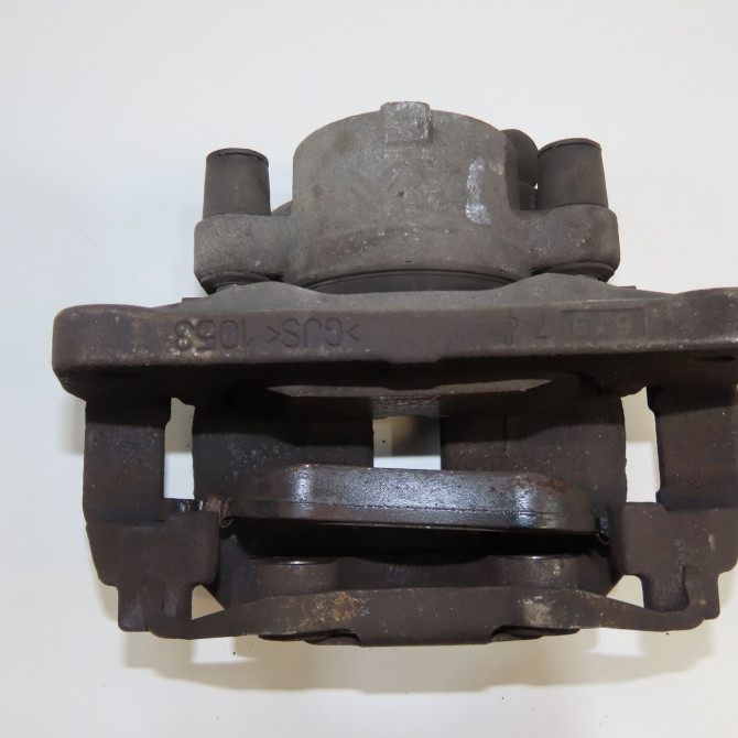 Etrier de frein avant droit occasion CITROEN C4 PICASSO II Phase 1 04-2013->... 2.0 BlueHDi 150ch 1609897580 5