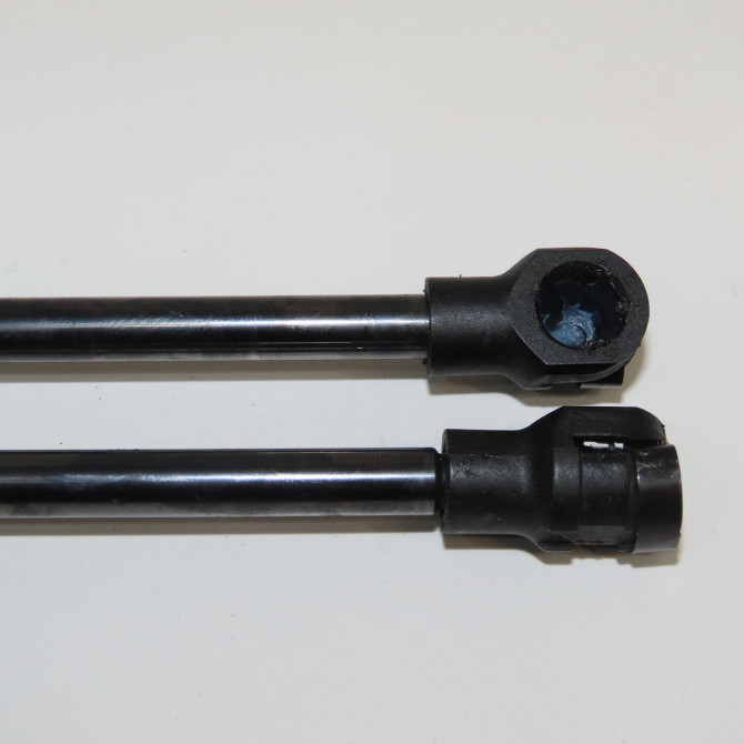 Verin droit hayon occasion NISSAN JUKE Phase 1 09-2010->... 1.6i 117ch 904501KA2C 2