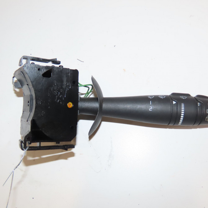 Commande essuie glace occasion RENAULT LAGUNA II Phase 1 11-2000->03-2005 1.9 DCI 110ch 1