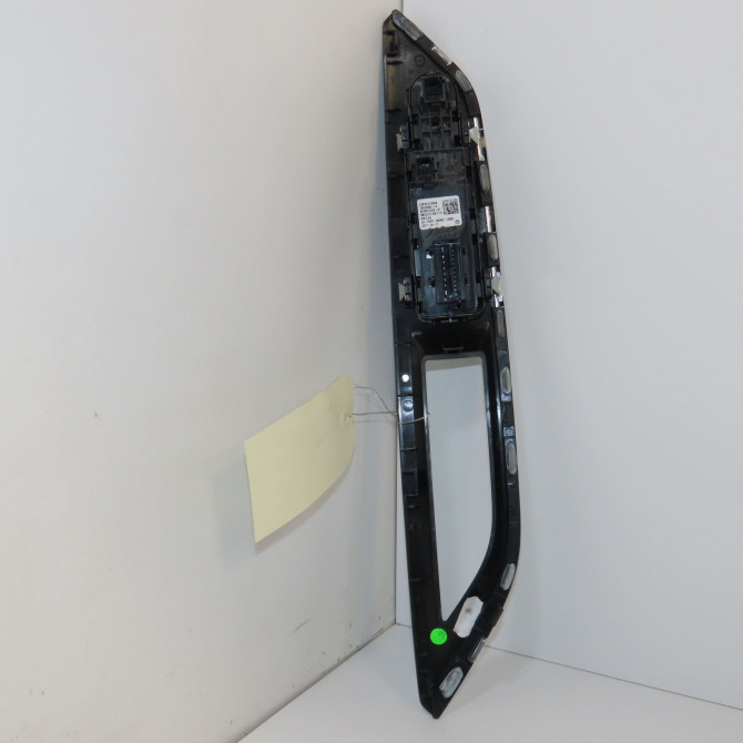 Commande lève-glace porte avant gauche occasion PEUGEOT 3008 II Phase 1 04-1995->04-1999 1.2i 130ch 96788273ZD 2