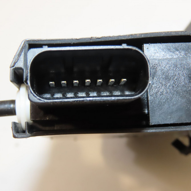 Serrure porte avg occasion CITROEN C4 GRAND PICASSO II Phase 1 04-2013->... 2.0 BlueHDI 150ch 9810310380 5