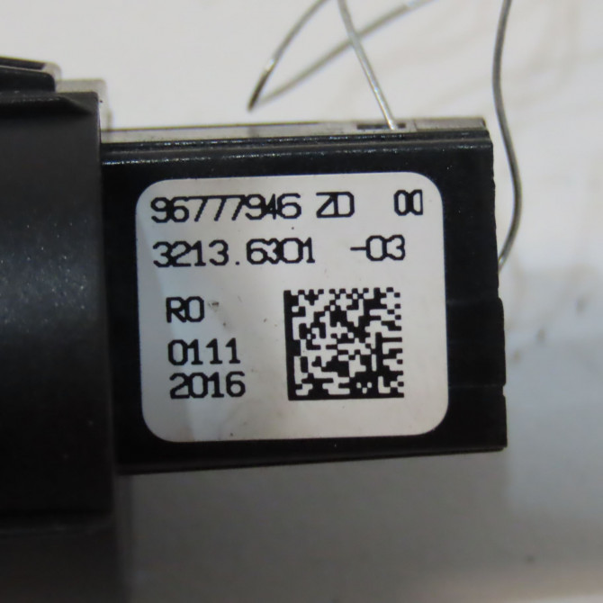 occasion CITROEN C4 PICASSO II Phase 1 04-2013->... 2.0 BlueHDi 150ch 96777946ZD 3