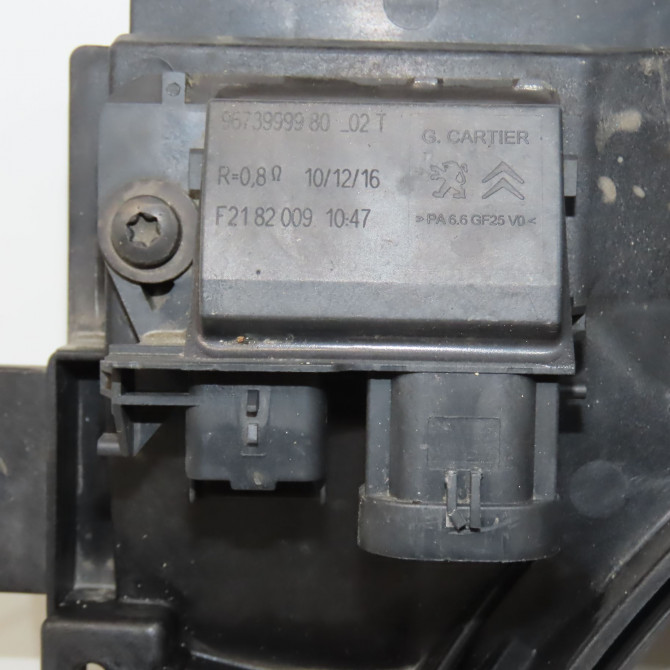 Ventilateur de refroidissement occasion CITROEN C4 PICASSO II Phase 1 04-2013->... 2.0 BlueHDi 150ch 9832930080 5