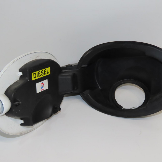 Volet de trappe carburant occasion CITROEN JUMPY II Phase 1 01-2007->... 2.0 HDI 125ch 1517E0 2