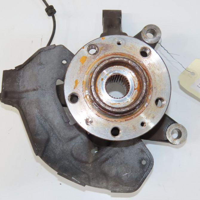 Moyeu avd occasion CITROEN JUMPY II Phase 1 01-2007->... 2.0 HDI 125ch 330780 1