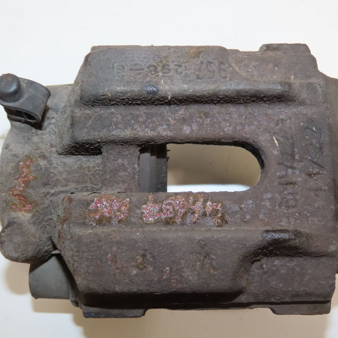 Etrier de frein arrière gauche occasion B.M.W. SERIE 3 V Phase 1 03-2005->09-2008 34216769101 4