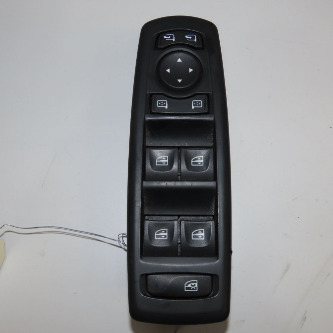 Commande lève-glace porte avant gauche occasion RENAULT LAGUNA III Phase 1 10-2007->10-2010 2.0 DCI 150ch 809610006R 1