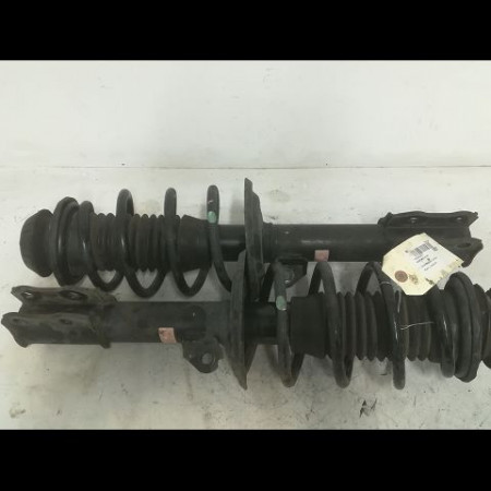 Amortisseur avant droit occasion TOYOTA YARIS III YARIS III Phase 1 2011-03-01->2015-04-30 1.4 D 90ch 485100D430