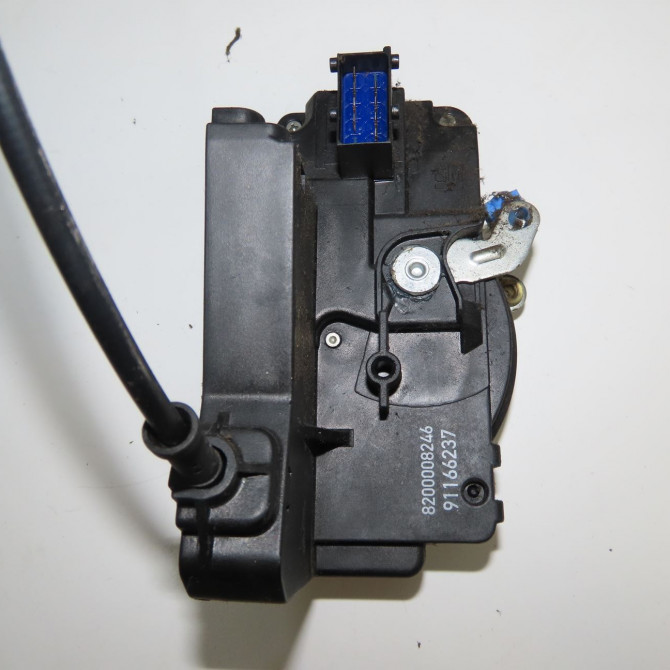 Serrure porte avg occasion RENAULT TRAFIC II Phase 1 10-2001->08-2006 1.9 DCI 8v 80ch 8200008246 2