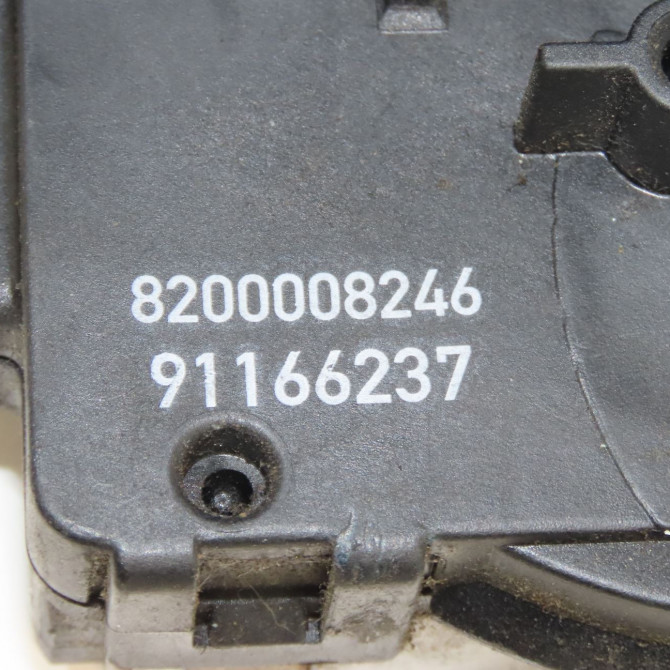 Serrure porte avg occasion RENAULT TRAFIC II Phase 1 10-2001->08-2006 1.9 DCI 8v 80ch 8200008246 5