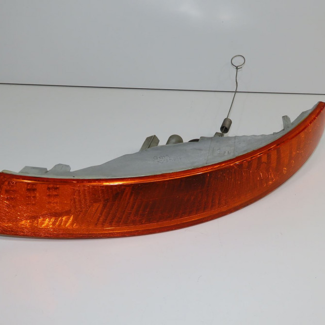 Clignotant gauche occasion RENAULT TRAFIC II Phase 1 10-2001->08-2006 1.9 DCI 8v 80ch 8200402983 1