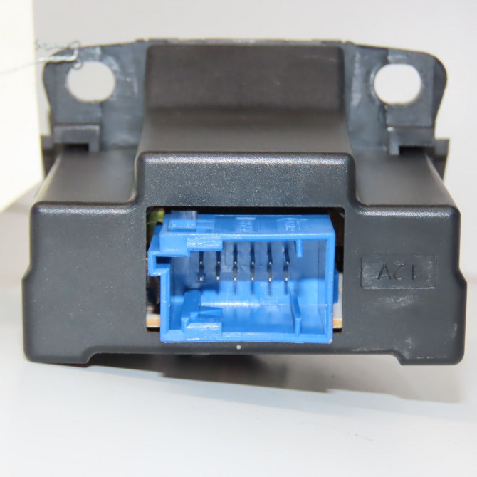 Interrupteur commande de frein a main occasion RENAULT ESPACE IV Phase 1 09-2002->03-2006 3.0 DCI 8200550545 3