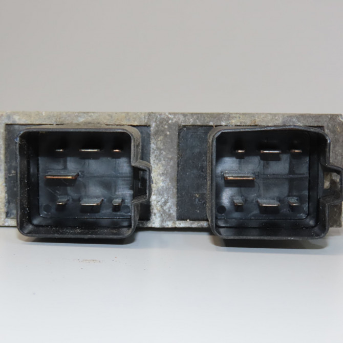 Boitier de préchauffage occasion RENAULT ESPACE IV Phase 1 09-2002->03-2006 3.0 DCI 8200054946 2