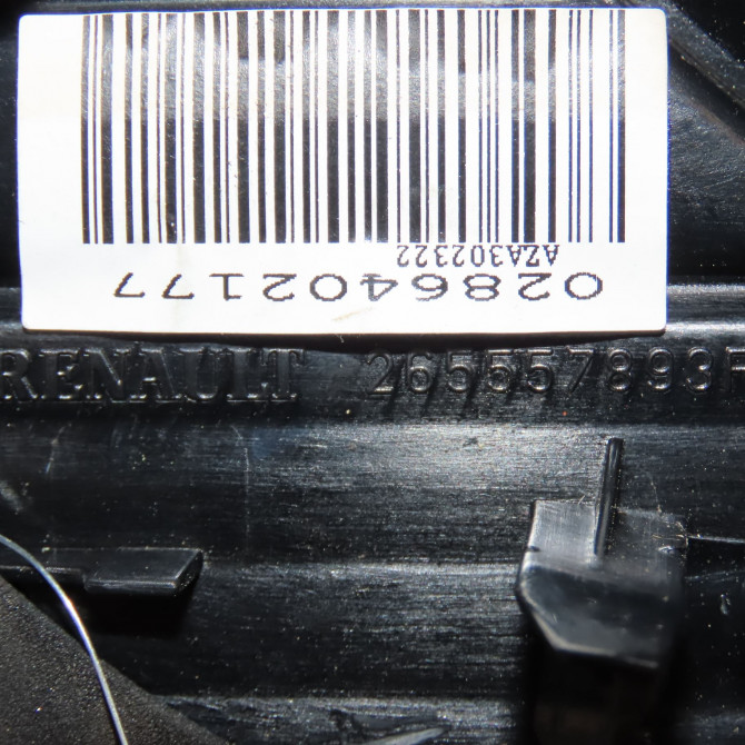 Feu arrière interieur gauche occasion RENAULT CAPTUR Phase 1 02-2013->... 0.9 90 ch 265554078R 3