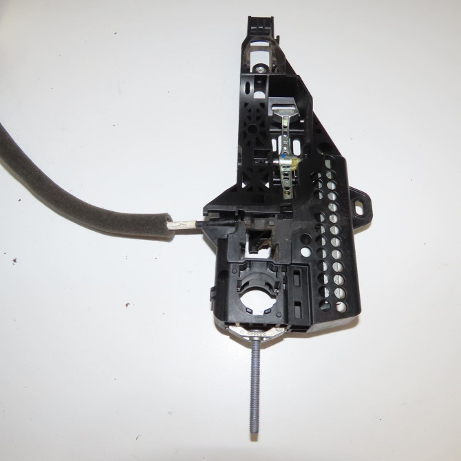 Serrure porte ard occasion RENAULT CAPTUR Phase 1 02-2013->... 1.2i 118 16V 805027072R 6